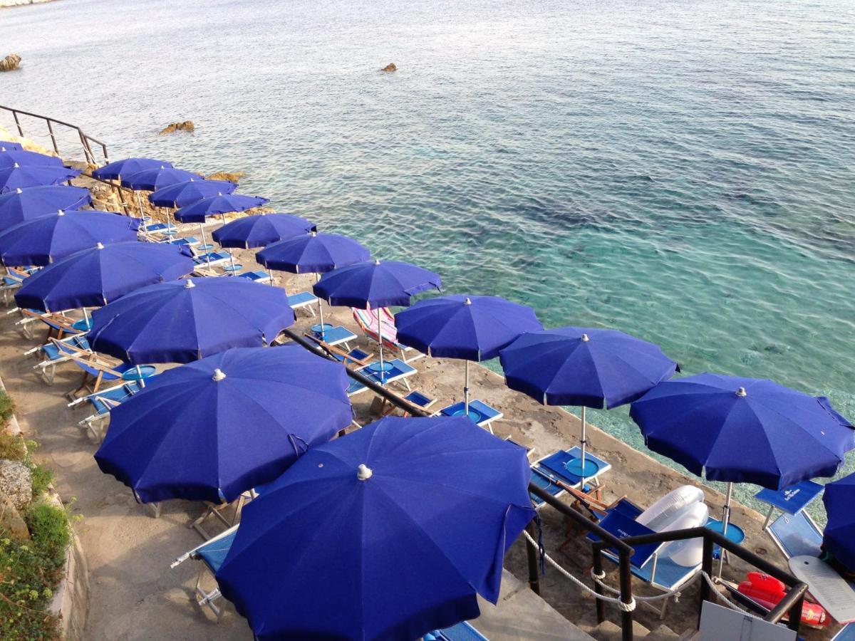 Hotel Villa Ombrosa Portoferraio Εξωτερικό φωτογραφία