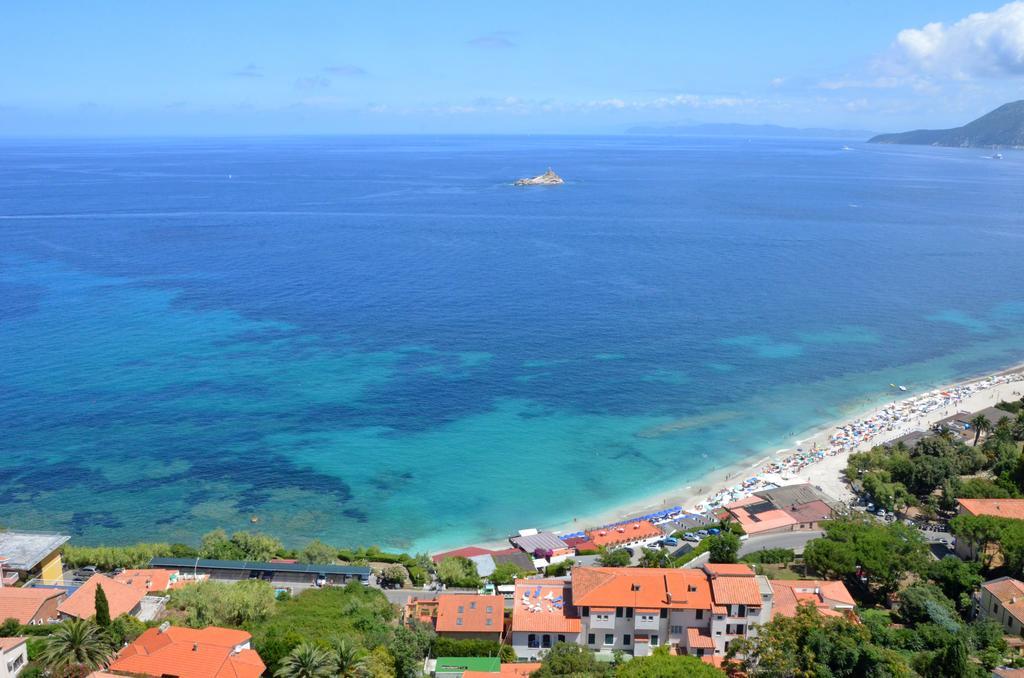 Hotel Villa Ombrosa Portoferraio Εξωτερικό φωτογραφία