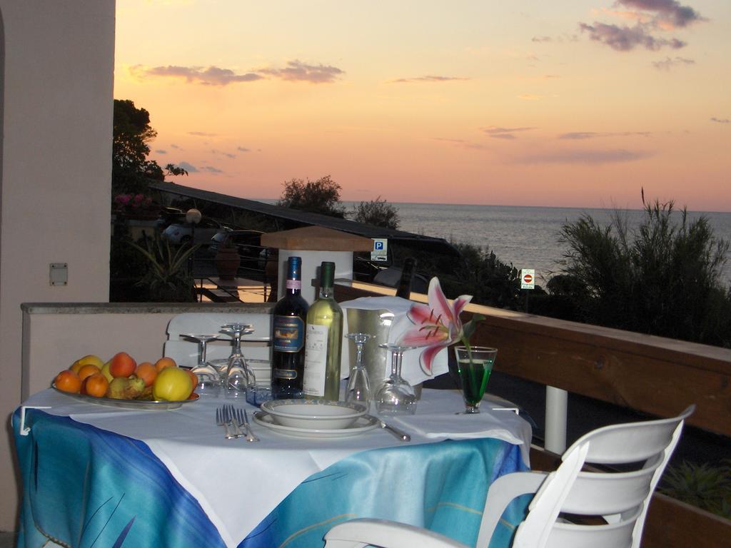 Hotel Villa Ombrosa Portoferraio Εξωτερικό φωτογραφία