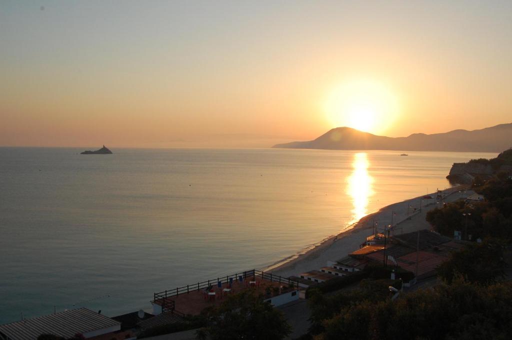 Hotel Villa Ombrosa Portoferraio Δωμάτιο φωτογραφία