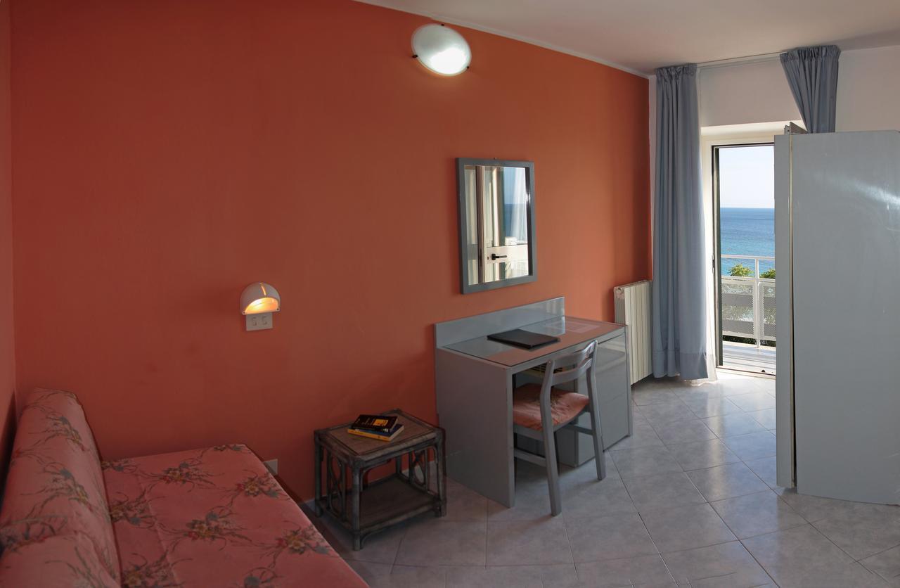 Hotel Villa Ombrosa Portoferraio Δωμάτιο φωτογραφία